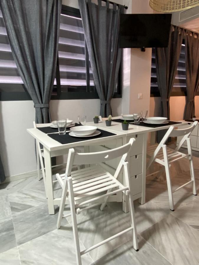 Quattro Triana En Salado Appartement Sevilla Buitenkant foto