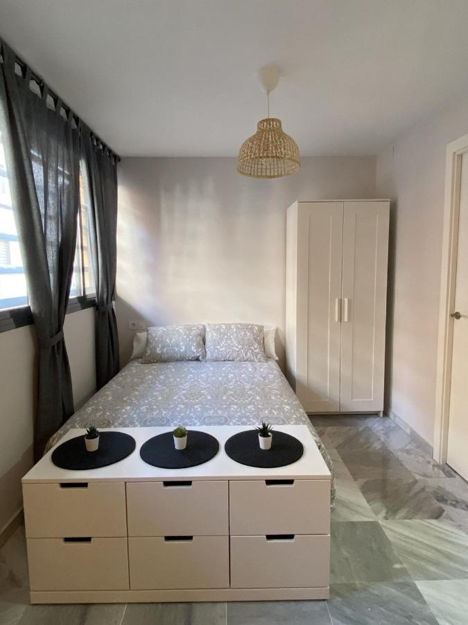 Quattro Triana En Salado Appartement Sevilla Buitenkant foto
