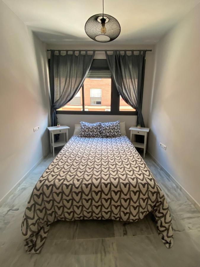 Quattro Triana En Salado Appartement Sevilla Buitenkant foto